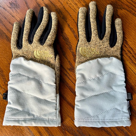 The North Face Women’s Indi Etip Gloves - Picture 1 of 2